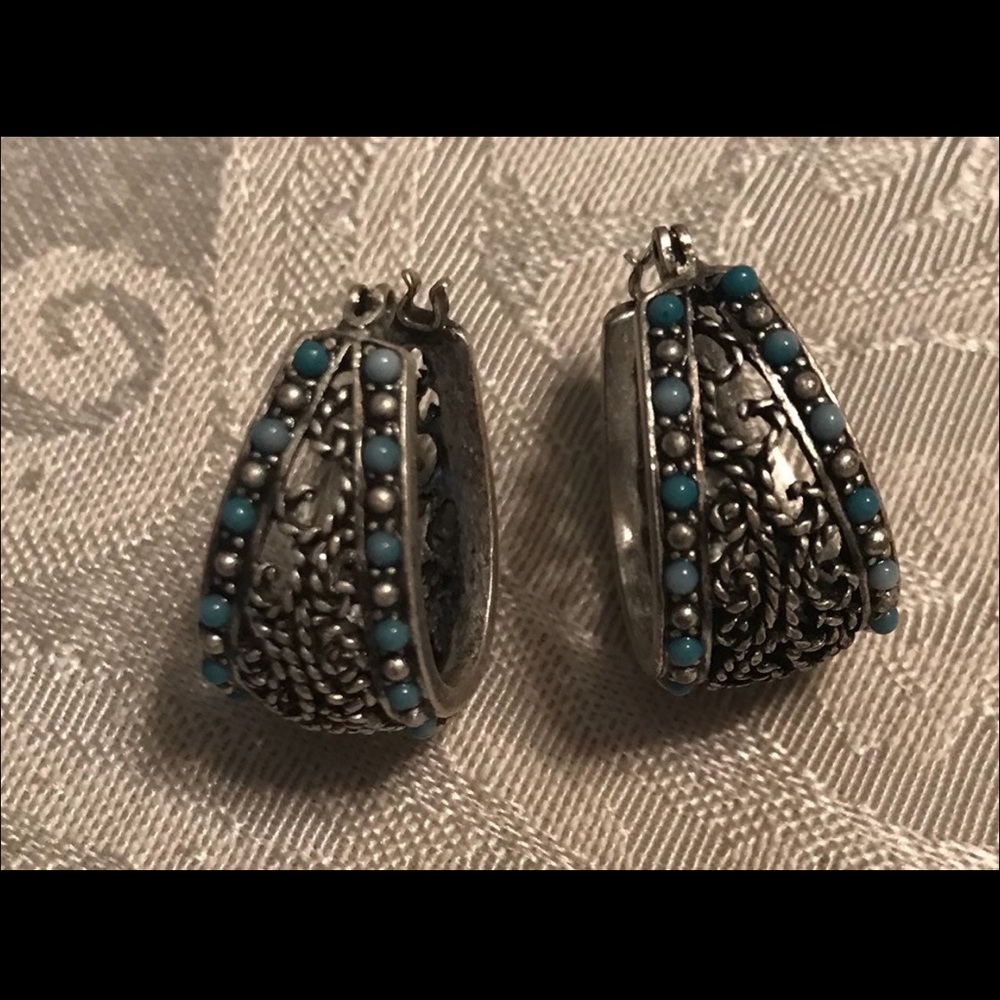 Chico’s Silver And Turquoise Earrings really cute